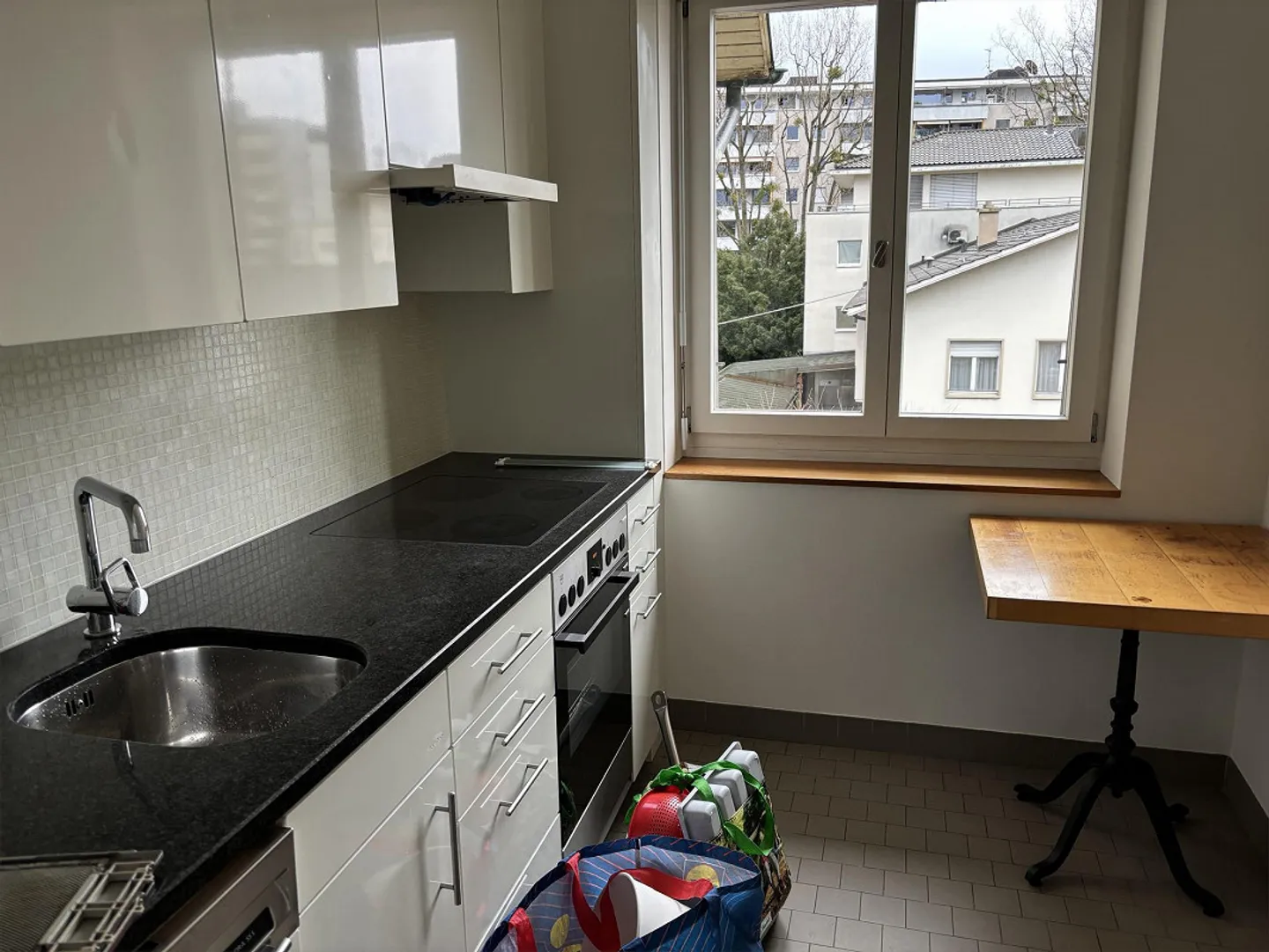 Appartement 4 pièces à Gellert meublé comme solution temporaire - Photo 2 sur 4