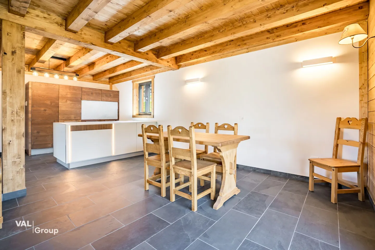 The Last Chalet: New Build with Second Home in Grächen - Photo 7 of 22
