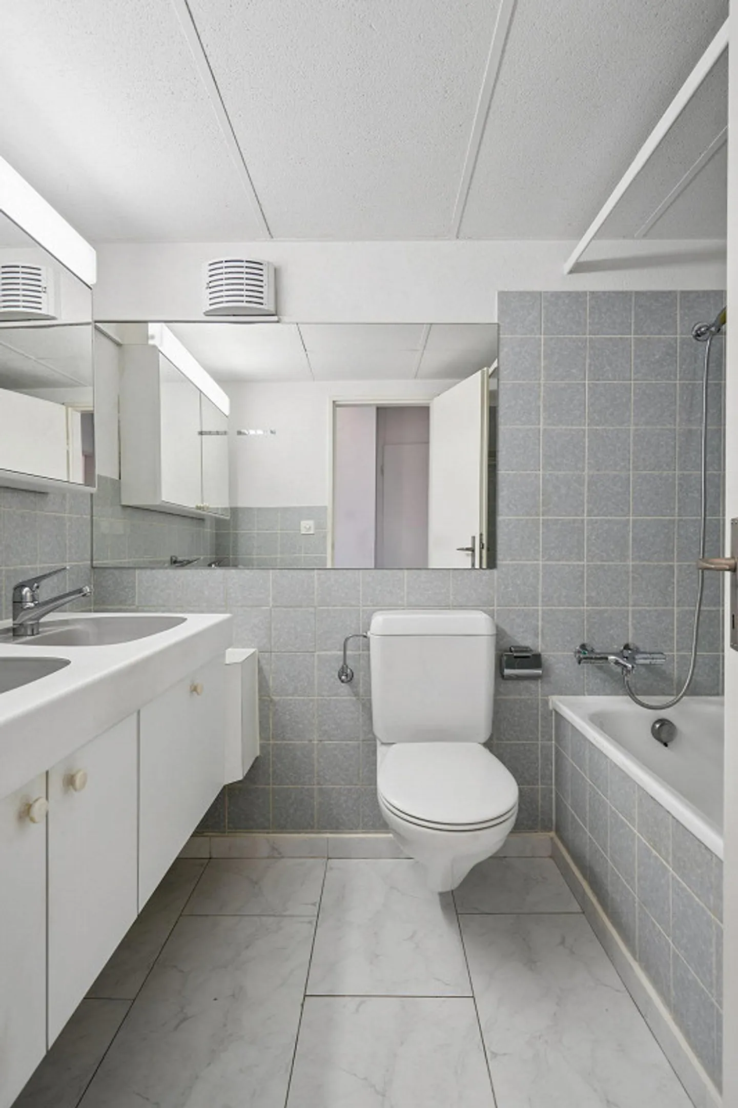 Living - where potential meets location! - Photo 8 of 14