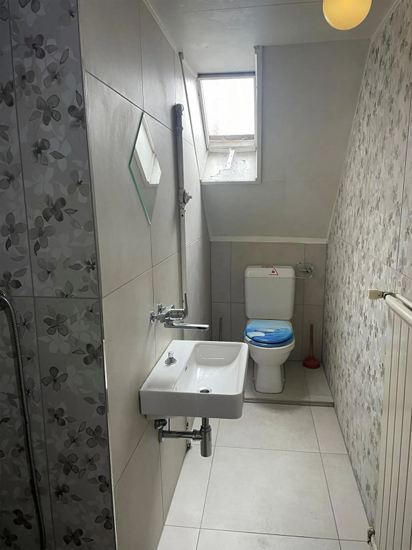 Camera d'appartamento recentemente ristrutturata - Foto 6 di 6