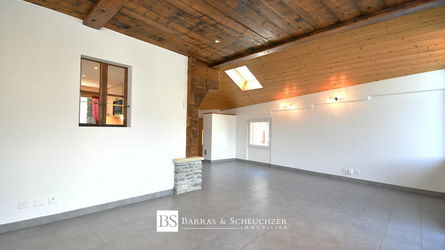 Renovated Village House with 2 Apartments - Photo 5 of 16