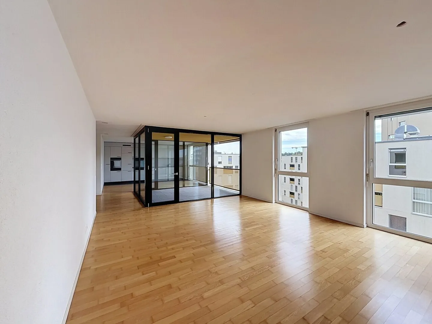 Geräumige Moderne Wohnung - Foto 1 von 13