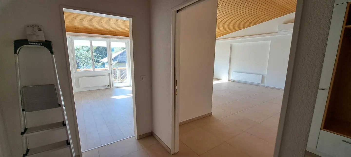 Freshly renovated, quiet 2.5-room apartment in a single-family house - Photo 5 of 16