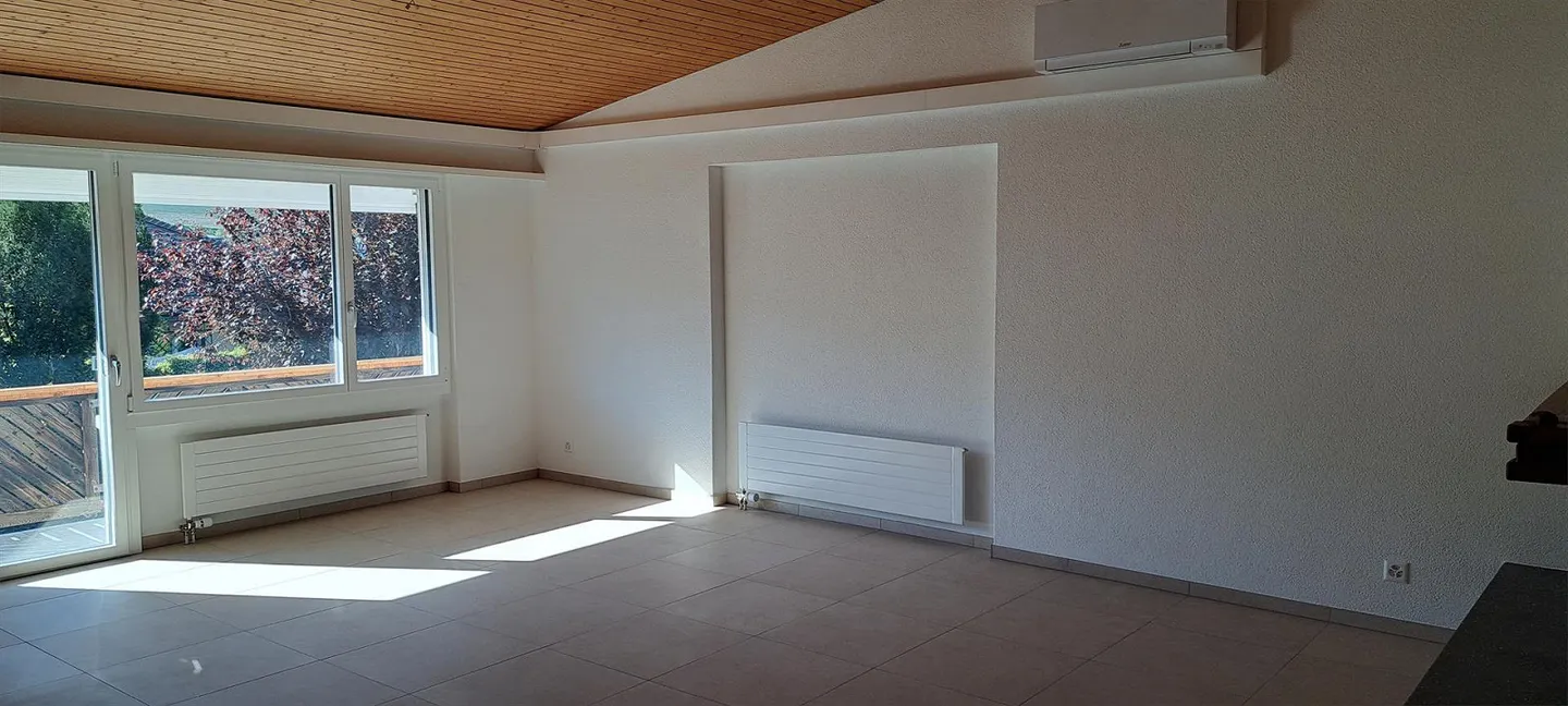 Freshly renovated, quiet 2.5-room apartment in a single-family house - Photo 7 of 16