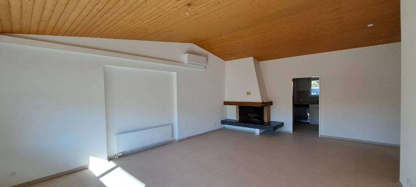 Freshly renovated, quiet 2.5-room apartment in a single-family house - Photo 8 of 16