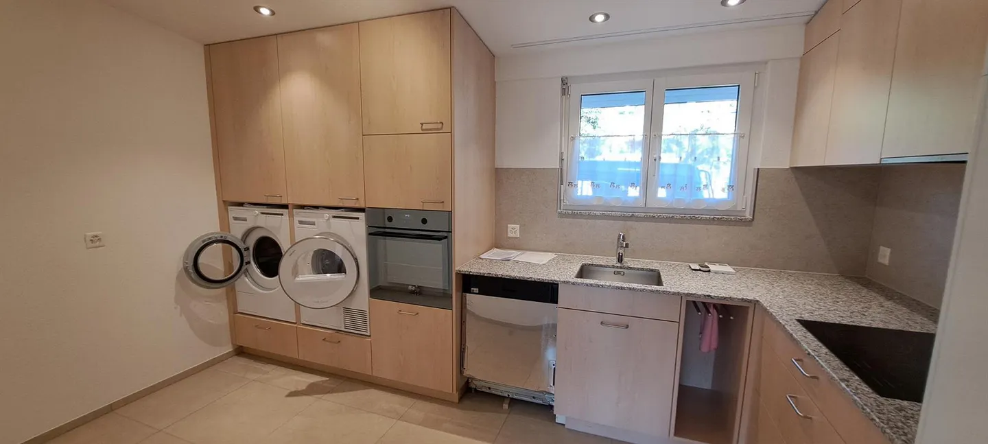 Freshly renovated, quiet 2.5-room apartment in a single-family house - Photo 10 of 16