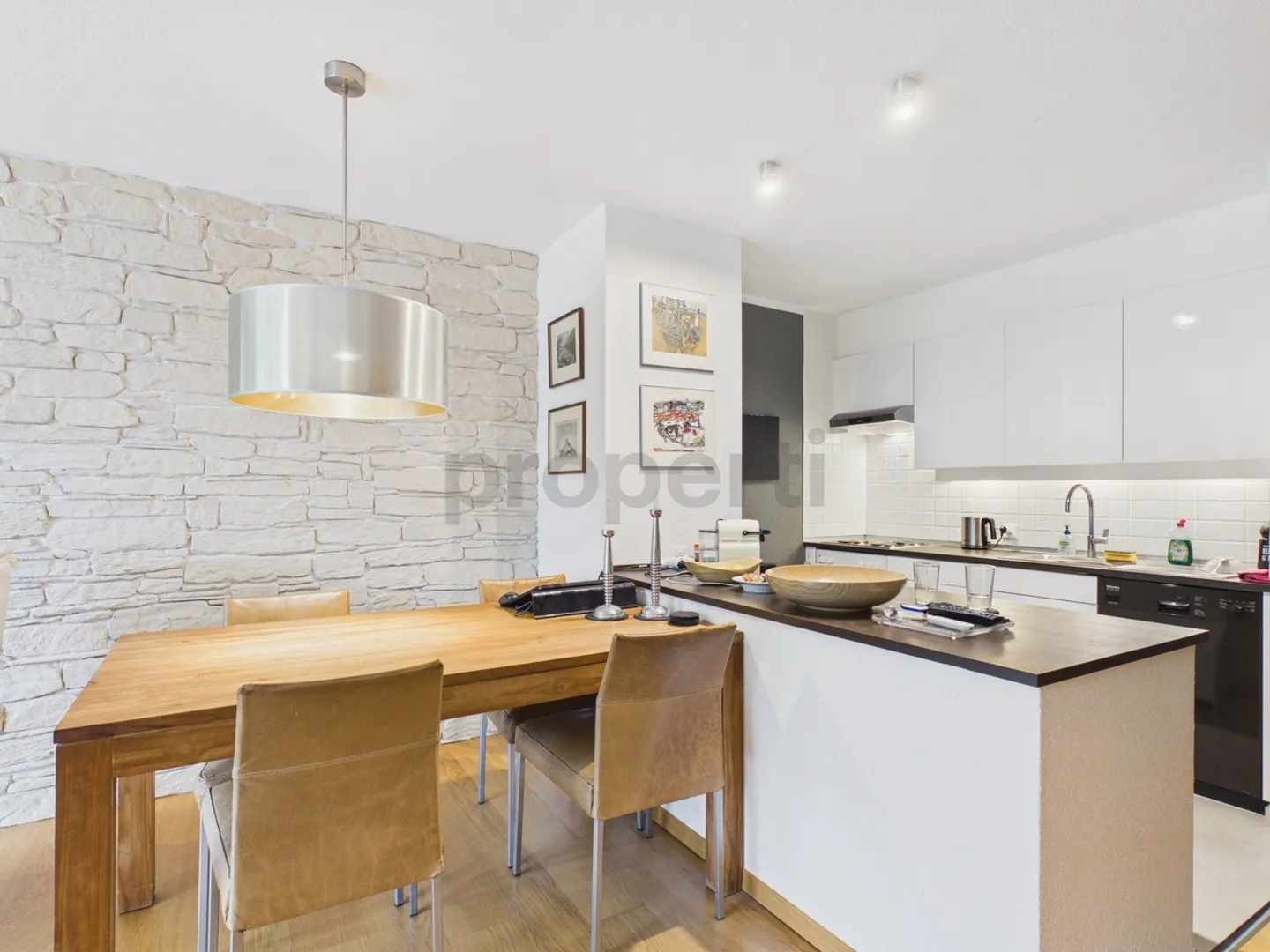 Invest or Live in Scuol: Primary/Secondary Residence, 3.5 Room Apartment... - Photo 2 of 12