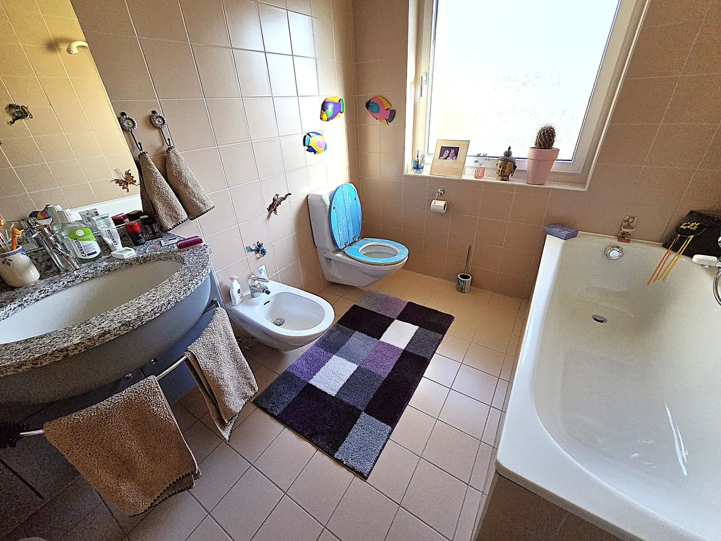 Charming Family Home with Garden - Photo 16 of 20