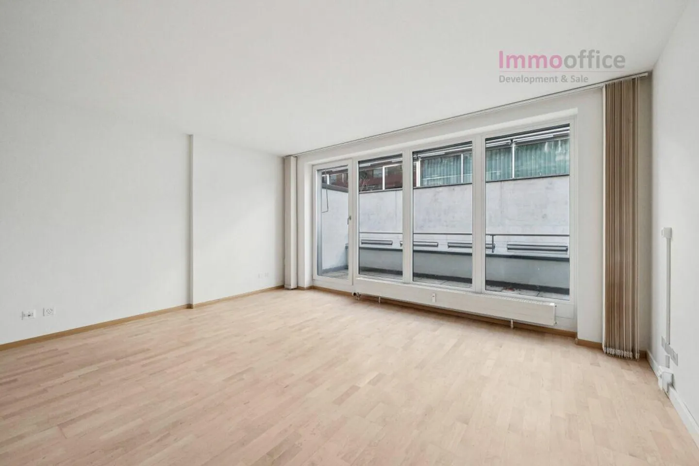 Locaux commerciaux situés au centre de Bâle - Photo 6 sur 13