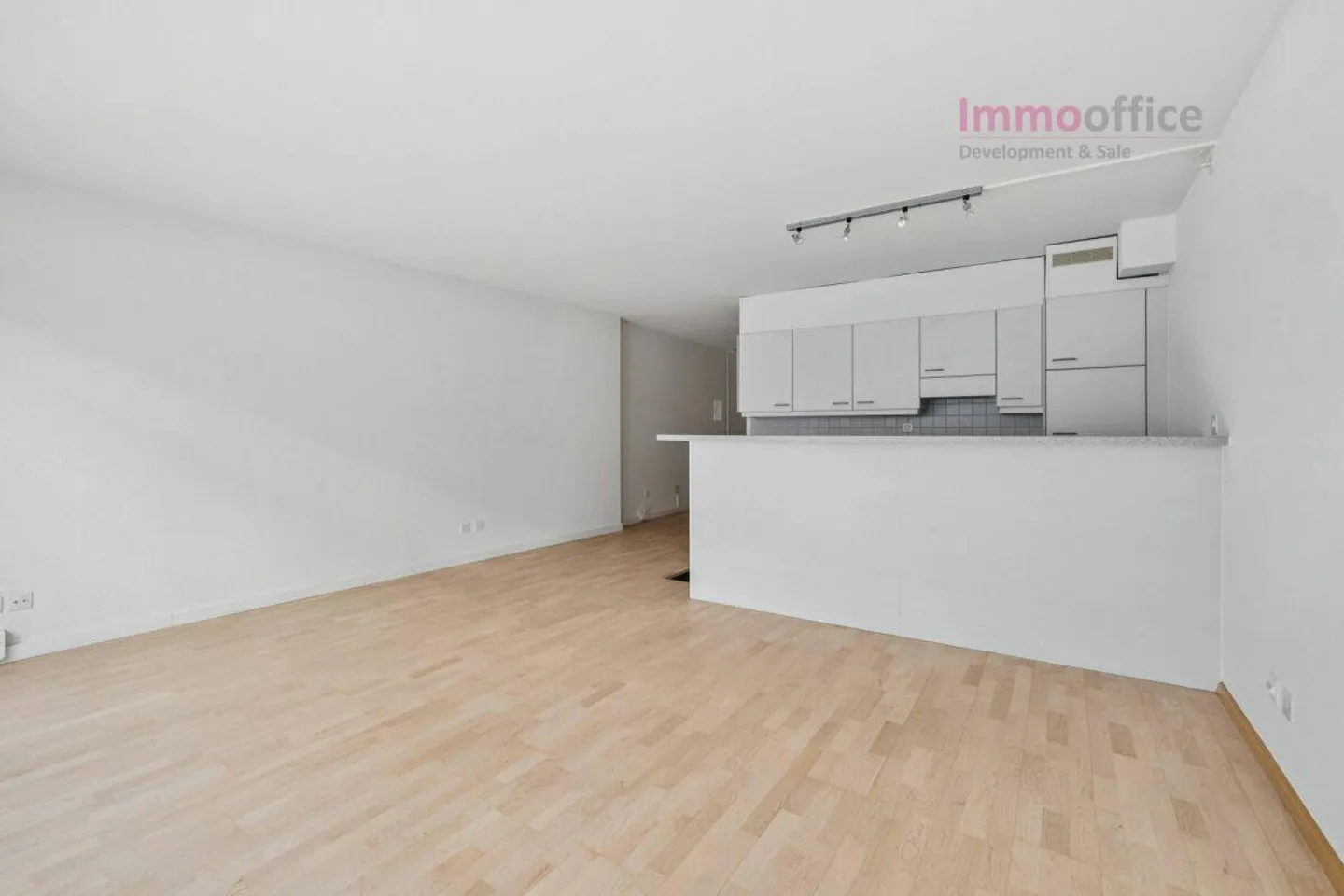 Locaux commerciaux situés au centre de Bâle - Photo 8 sur 13