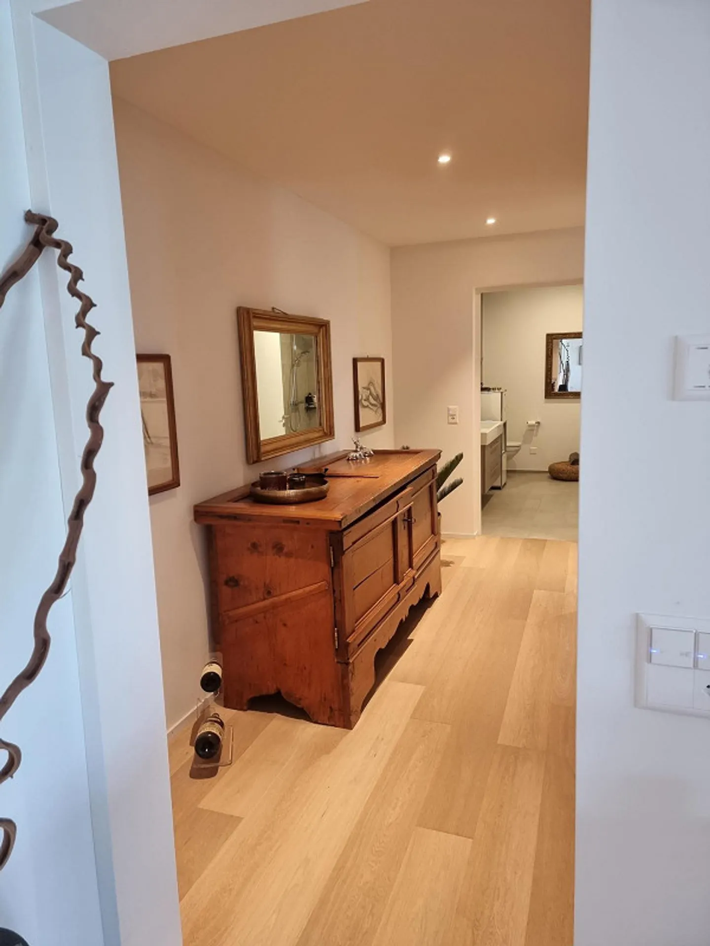 Oasis de 3 1/2 pièces à fiscalité avantageuse avec vue imprenable - Photo 5 sur 8