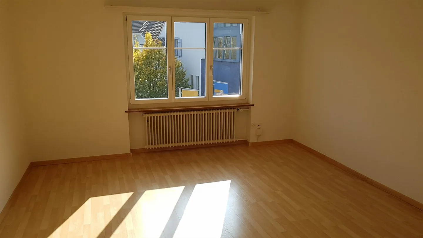 3,5 camere in una posizione tranquilla - Foto 1 di 15