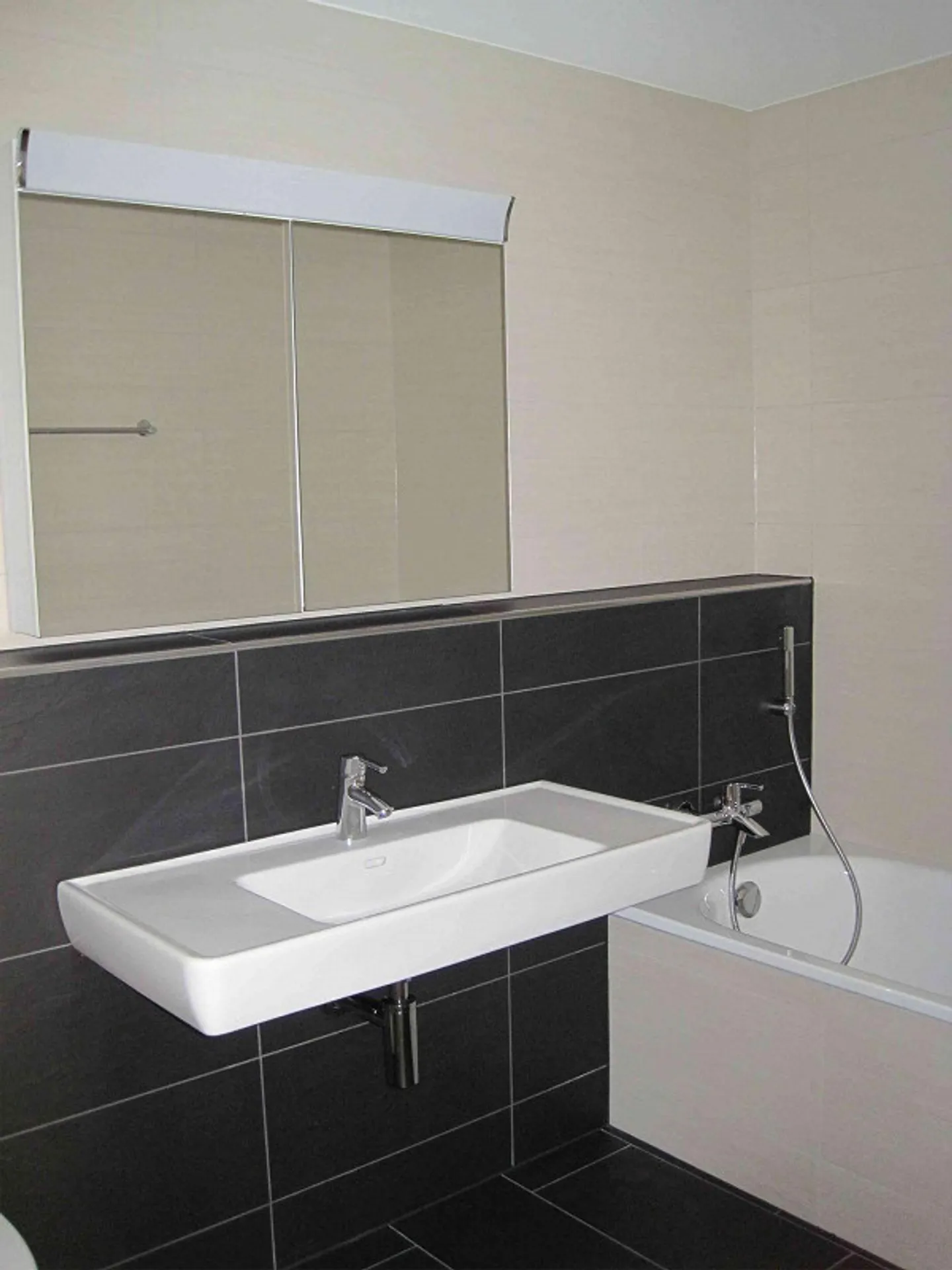 Sonnige 4.5 Zimmer Wohnung - Foto 3 von 14