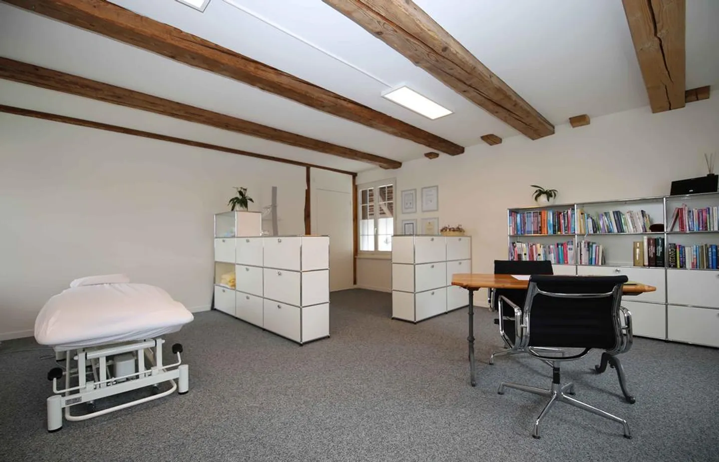 Arbeiten in einzigartigem Ambiente - Foto 3 von 5