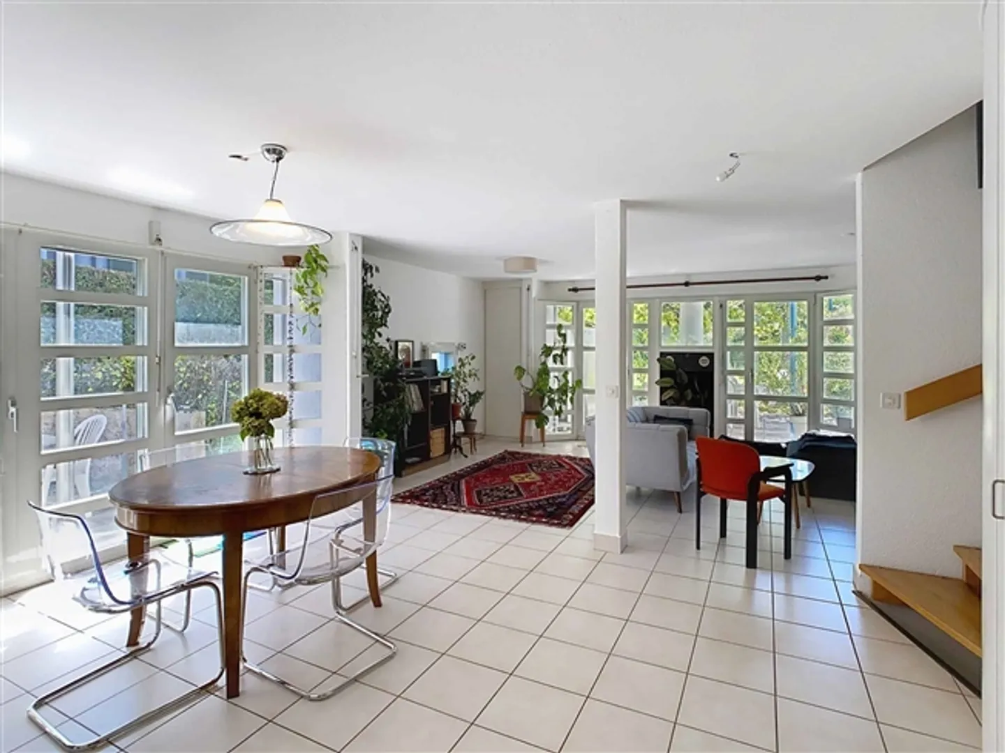 EXCLUSIVE - Charming Townhouse in Gable - Photo 2 of 13