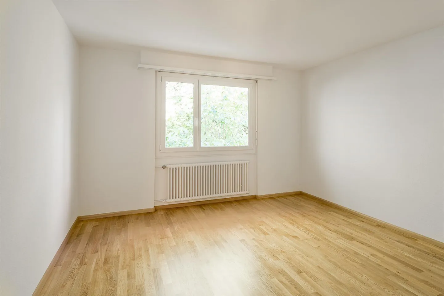 Appartement rénové de 4 pièces 80m2 dans un emplacement calme et central - Photo 8 sur 12