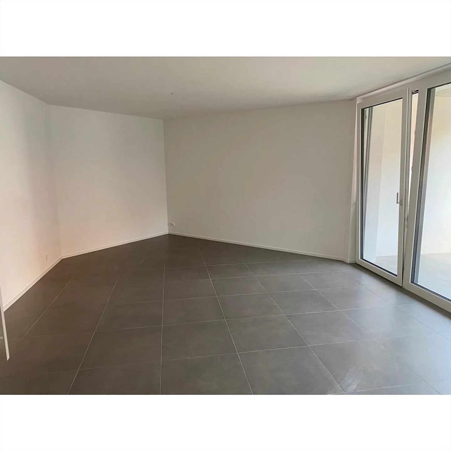 Bella appartamento di 4.5 stanze a Bubendorf - Foto 1 di 16