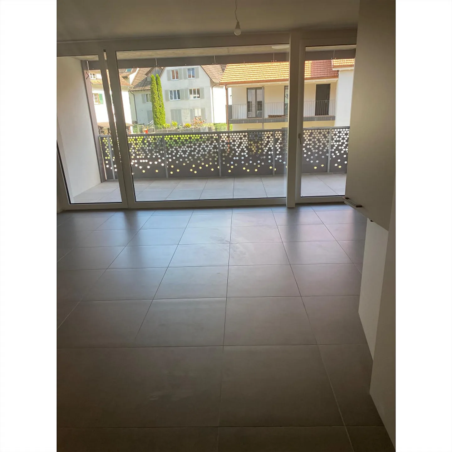 Bella appartamento di 4.5 stanze a Bubendorf - Foto 2 di 16