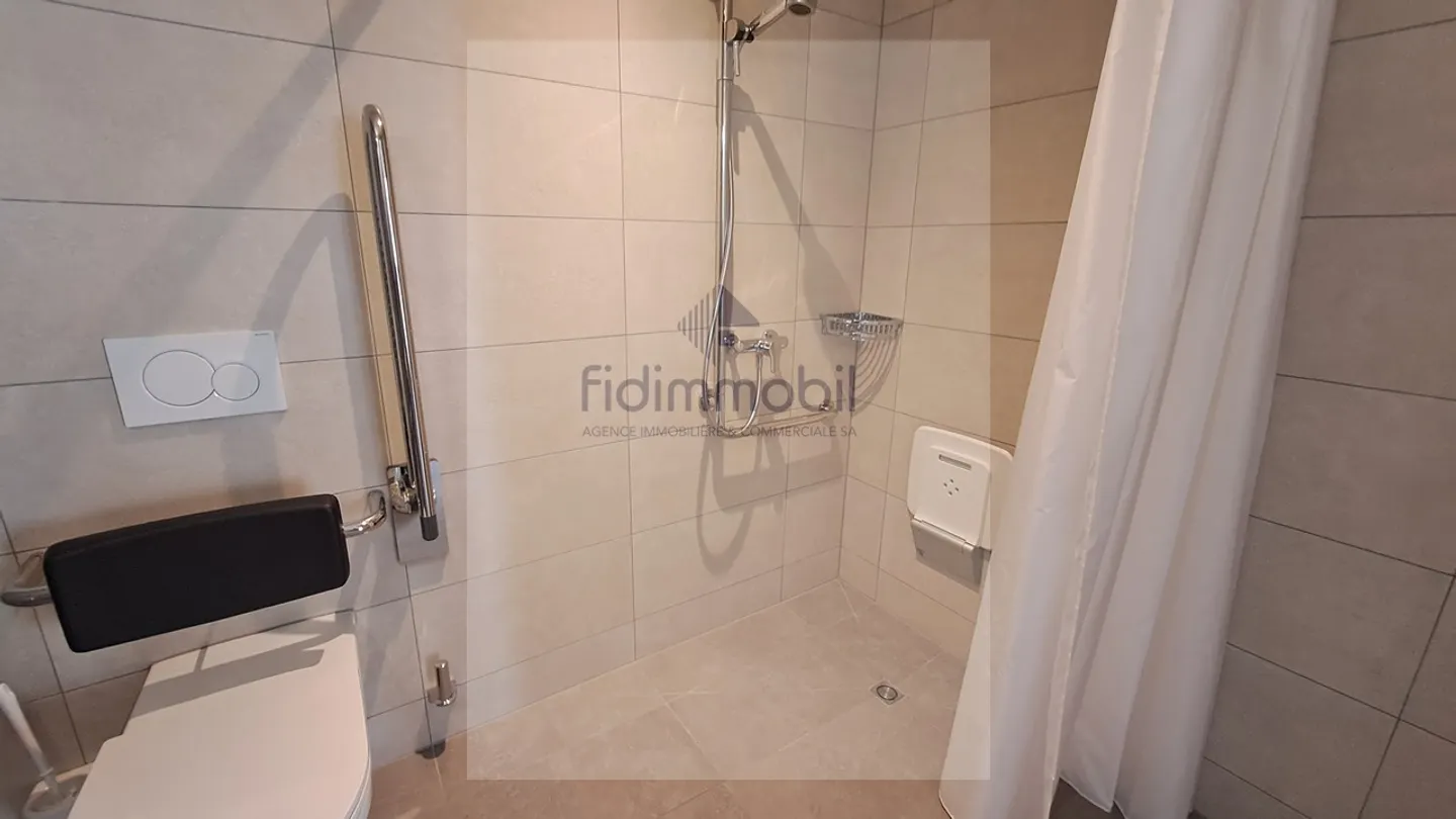Appartement Confortable AVS/AI - Photo 3 sur 5