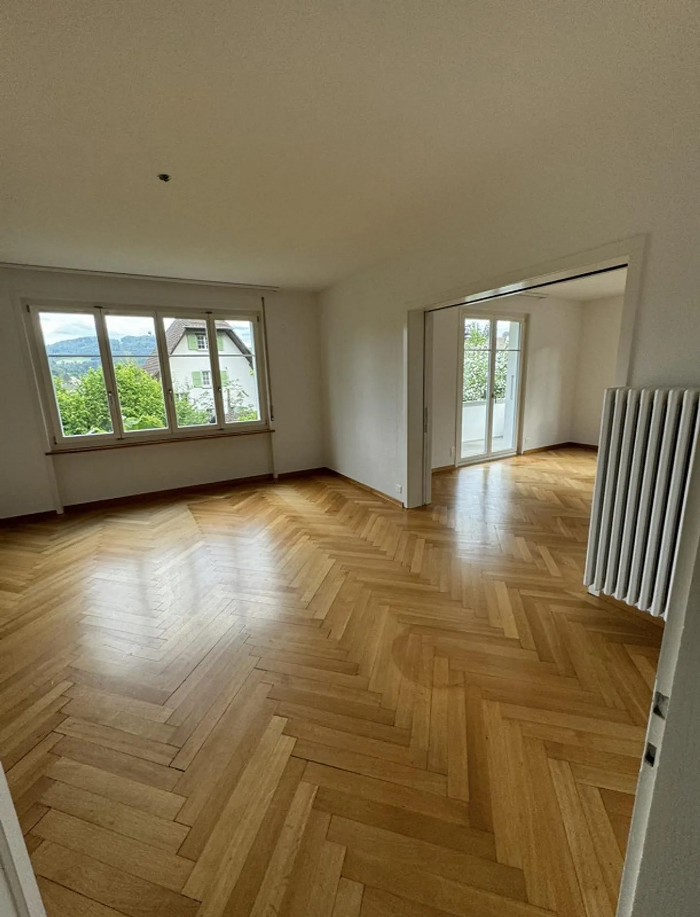 Bellissimo Appartamento Luminoso di 3.5 Stanze - Foto 2 di 7