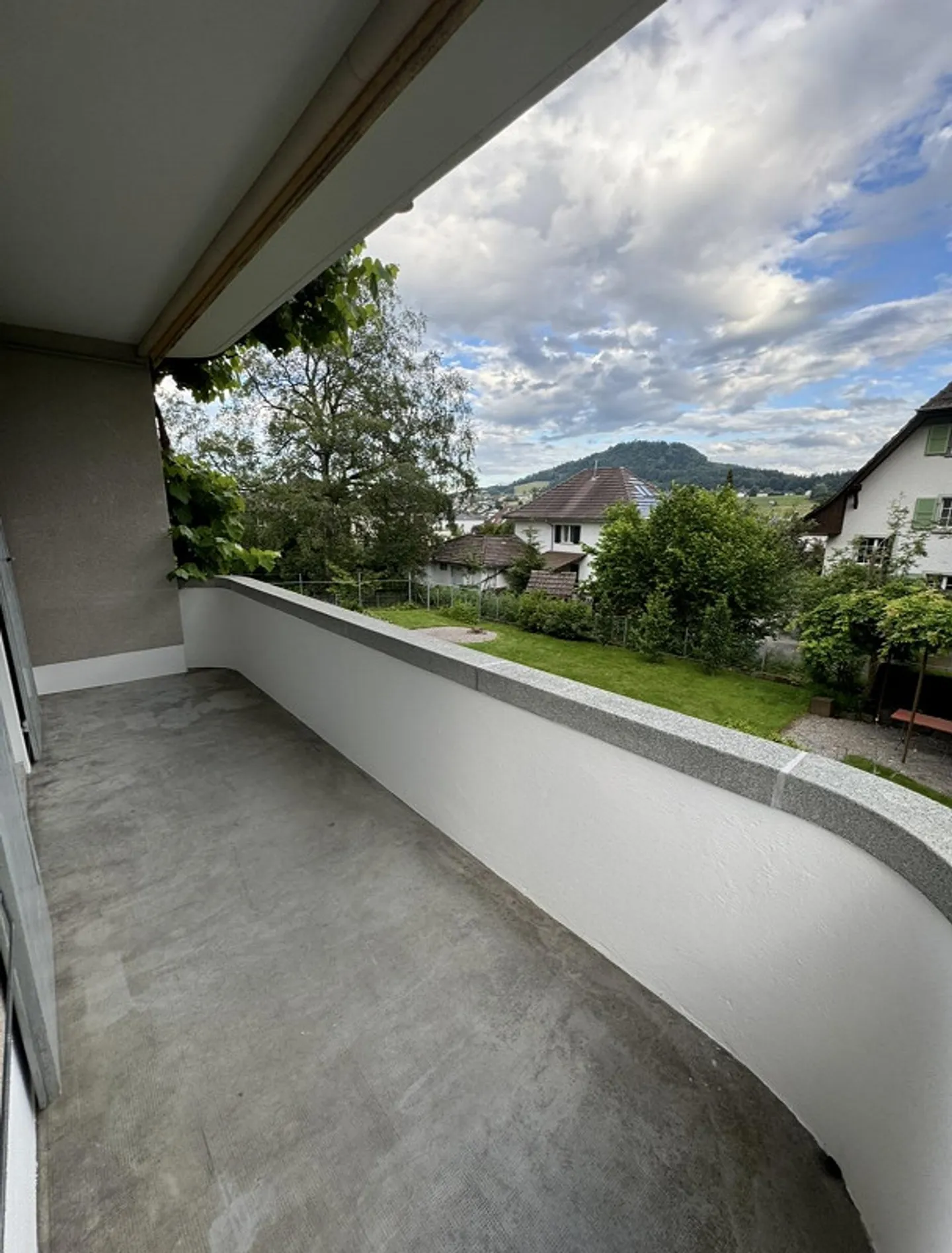 Bellissimo Appartamento Luminoso di 3.5 Stanze - Foto 5 di 7