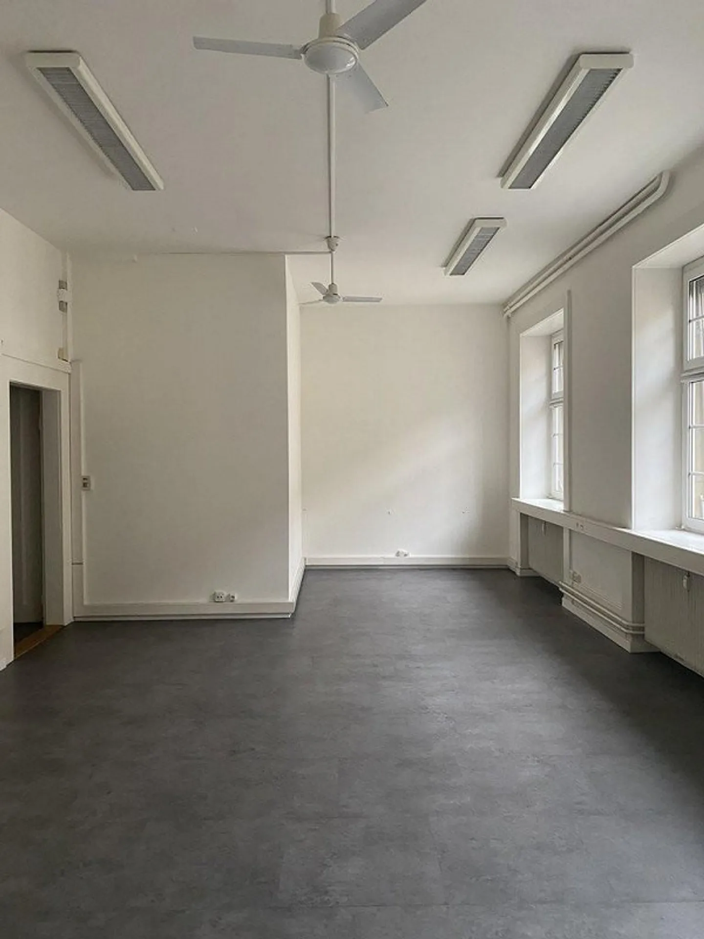 Bureau à louer - Photo 3 sur 5