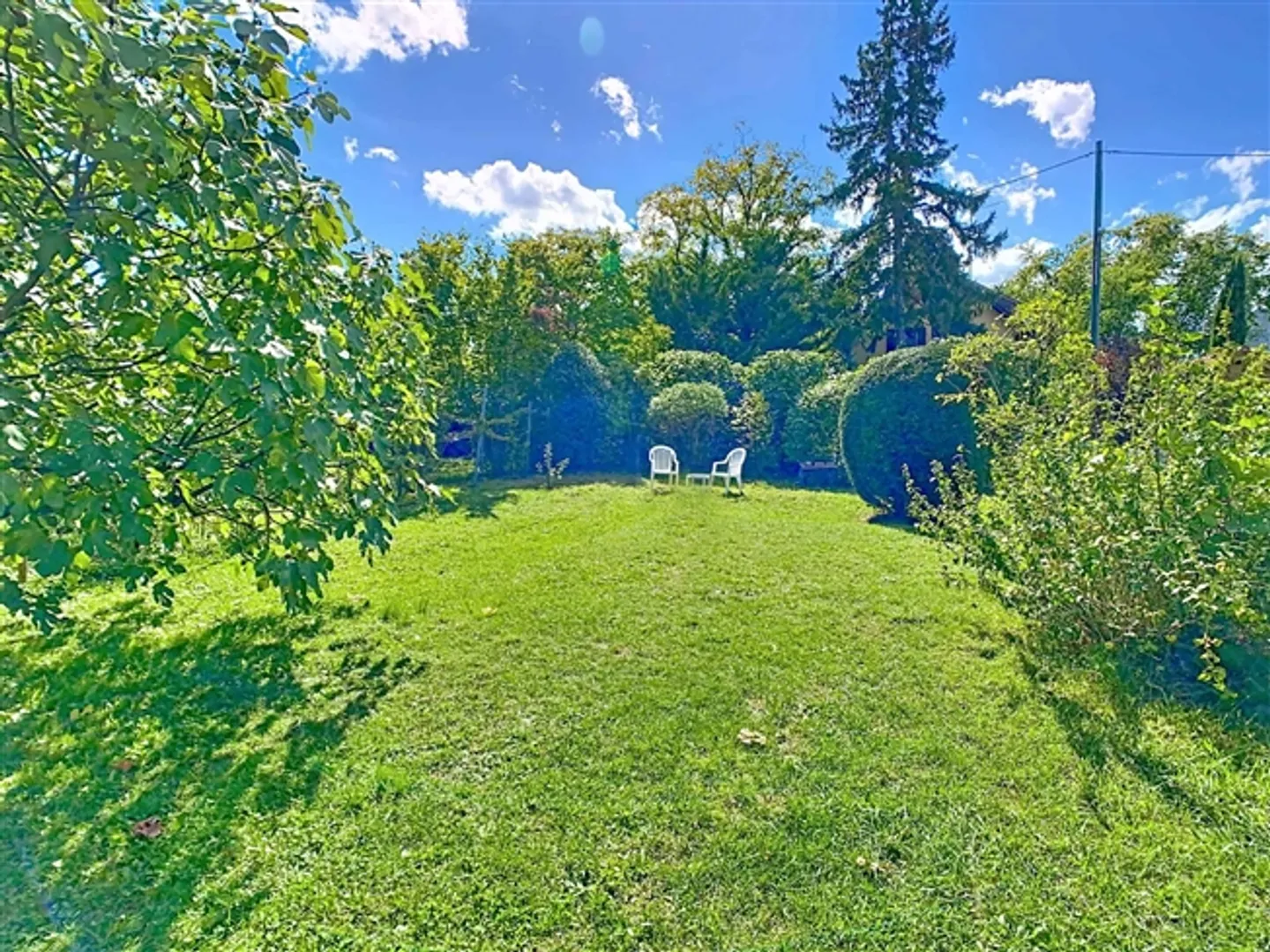 EXCLUSIVE - Charming Townhouse in Gable - Photo 13 of 13