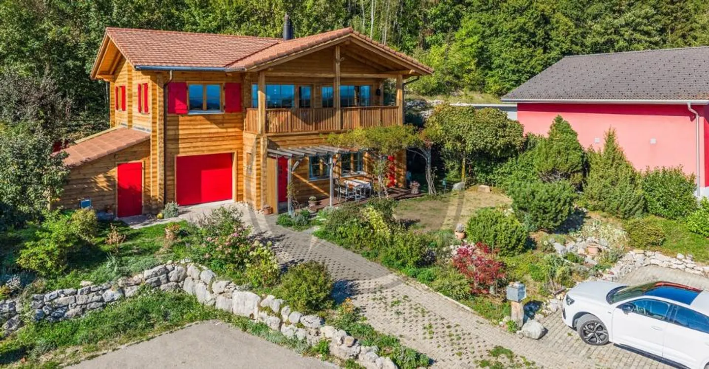Casa familiare versatile a Diesse - Foto 1 di 13