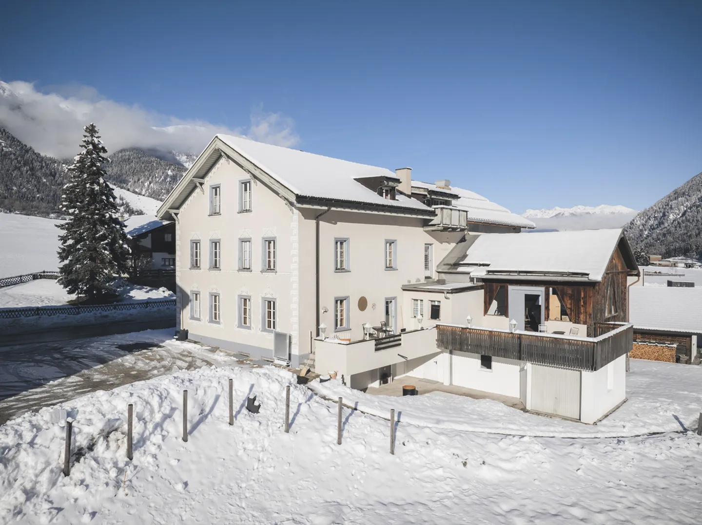 Historic and cozy in an attractive location with additional potential - Photo 9 of 10