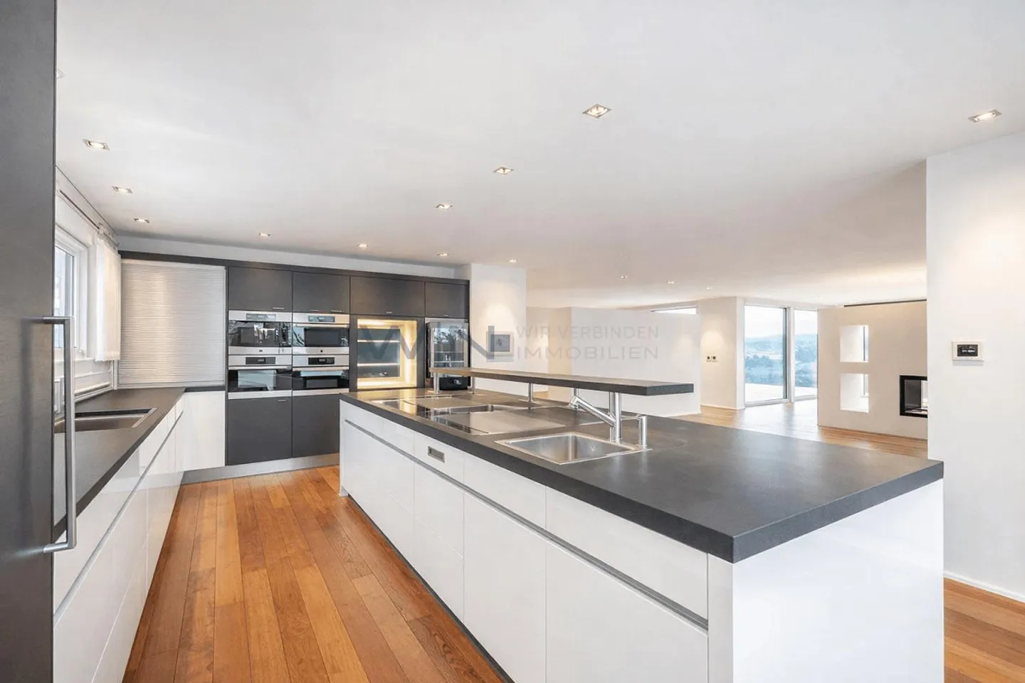 High-end *Masterpiece* at Lake Zurich - Photo 4 of 10