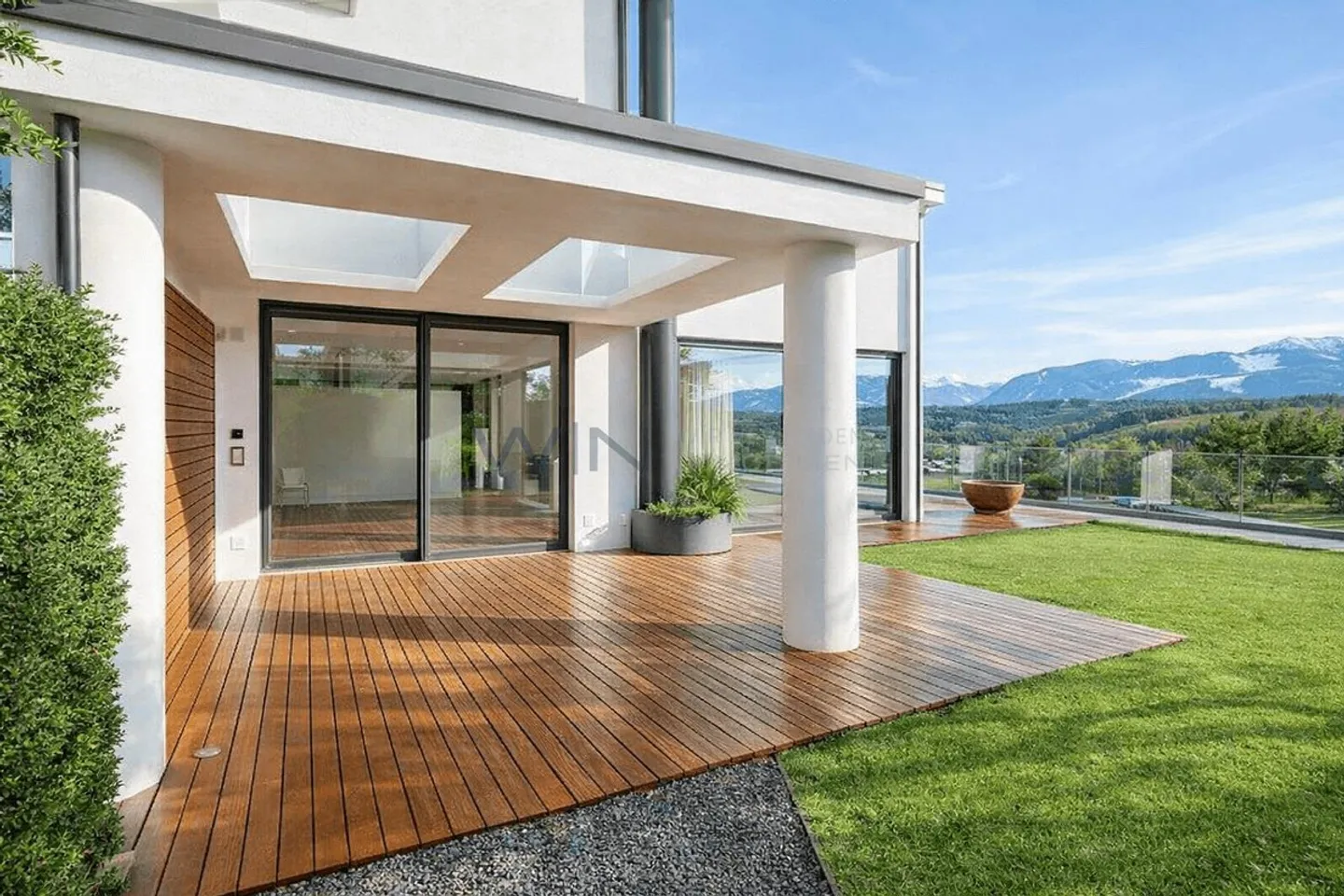 High-end *Masterpiece* at Lake Zurich - Photo 6 of 10