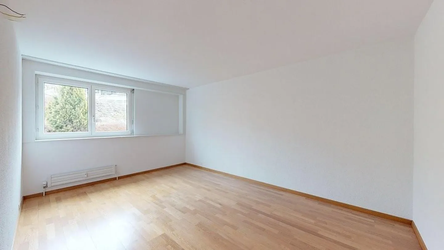 Appartement spacieux et beau de 4,5 pièces à louer - Photo 7 sur 12