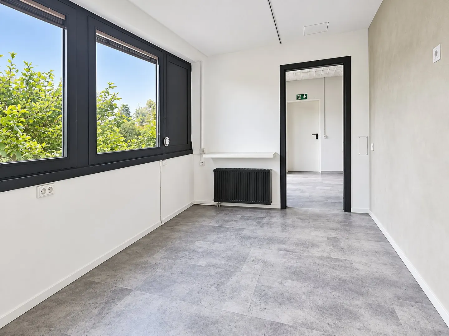Commercial Space with Access - Photo 3 of 3