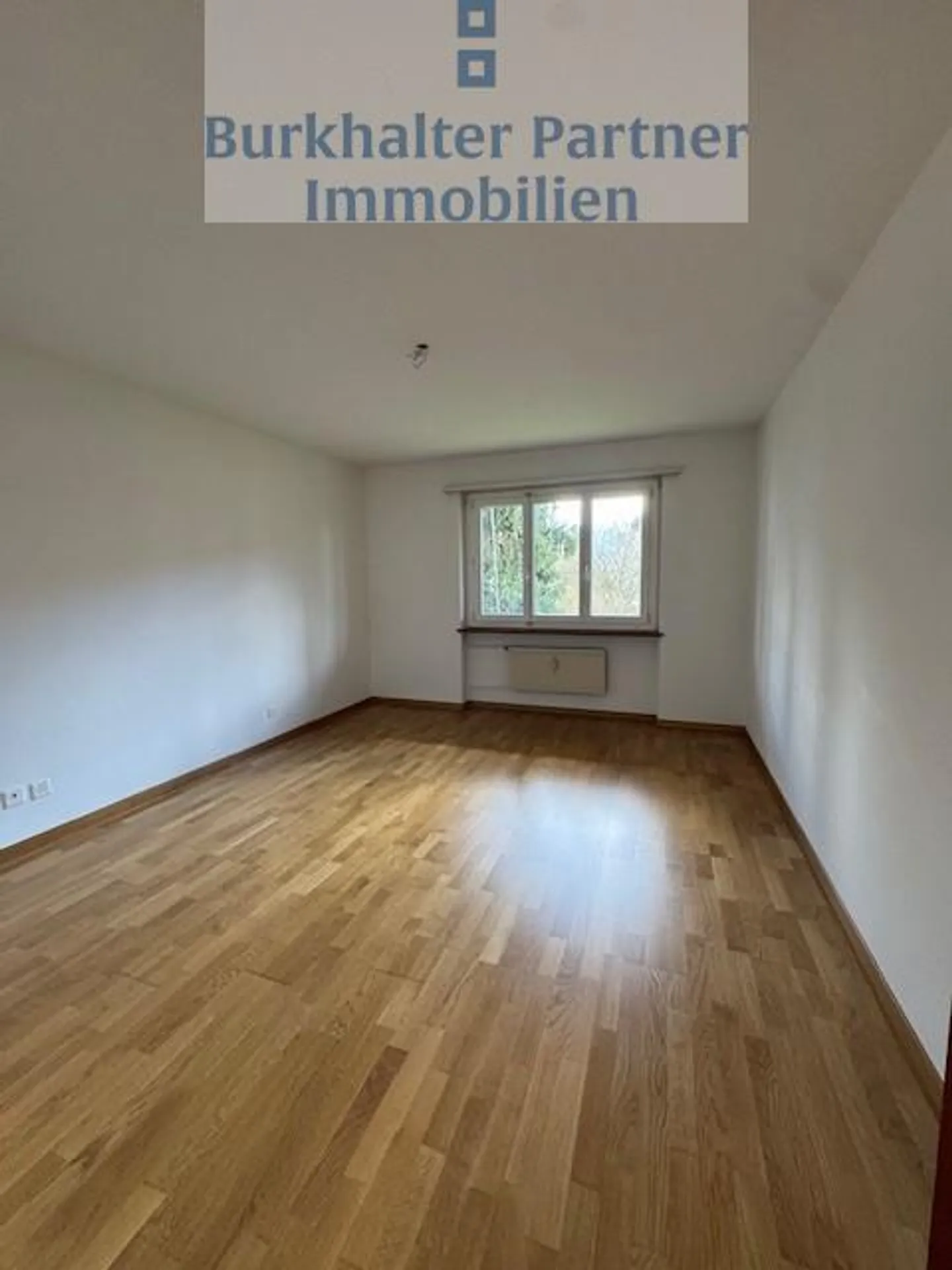 Appartamento luminoso e spazioso di 3,5 stanze in affitto - Foto 2 di 11