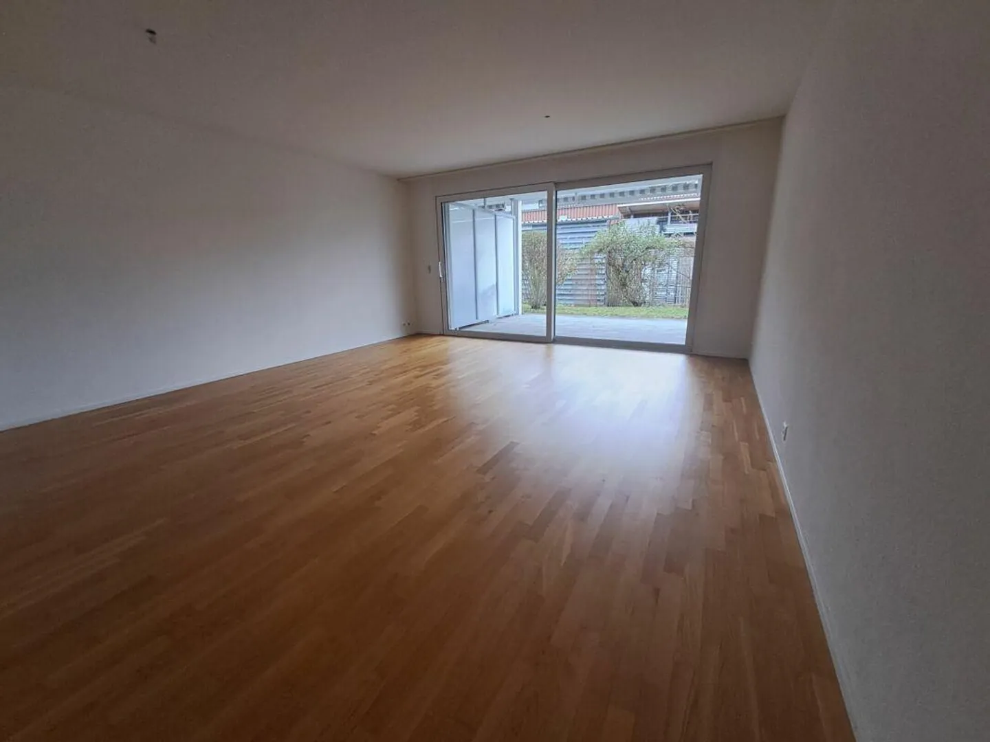 Appartamento attraente di 2,5 locali al piano terra con grande terrazza - Foto 6 di 8