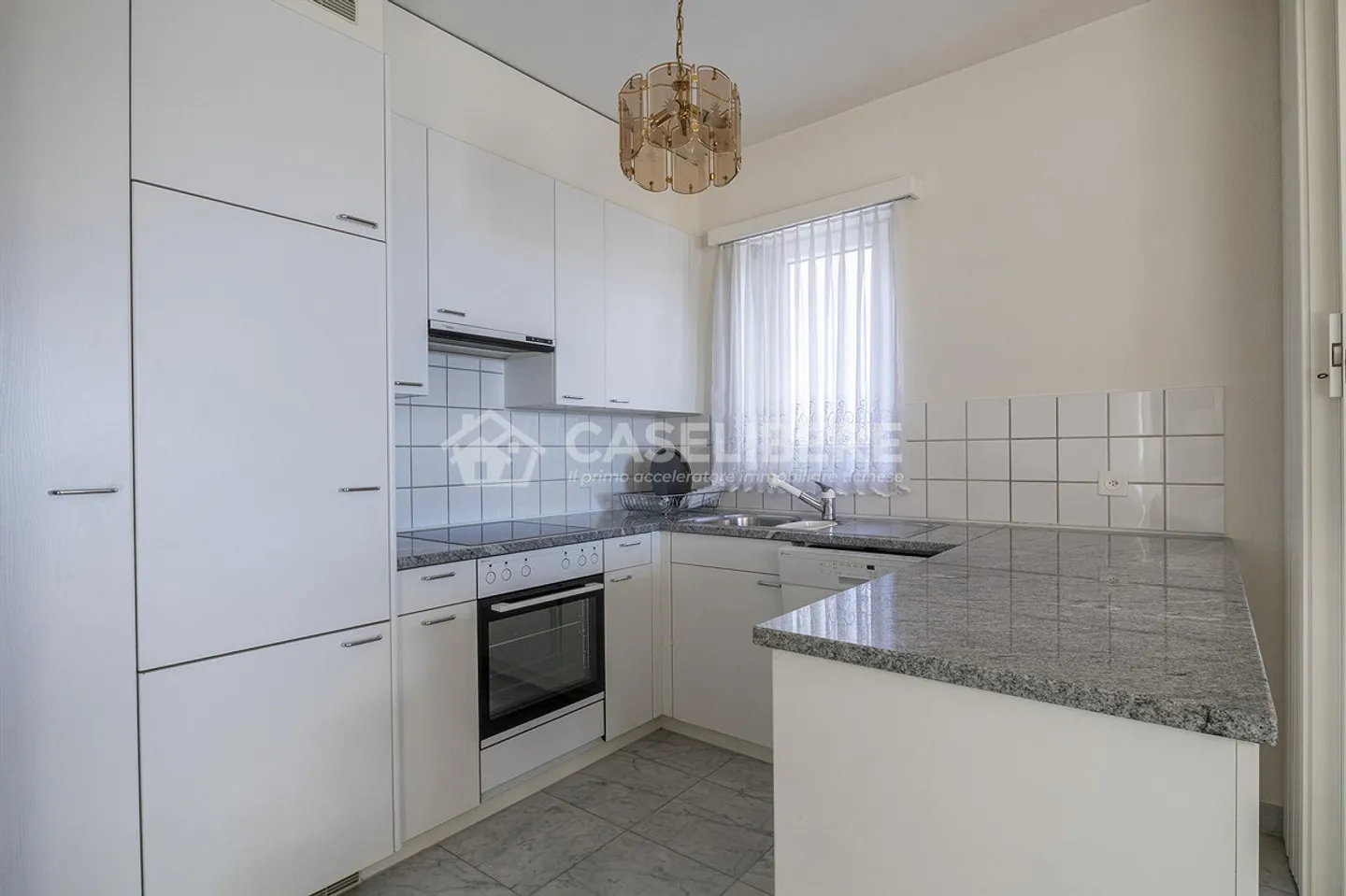 3.5 ROOMS LAKE VIEW IN MURALTO AS SECONDARY RESIDENCE - Photo 7 of 16