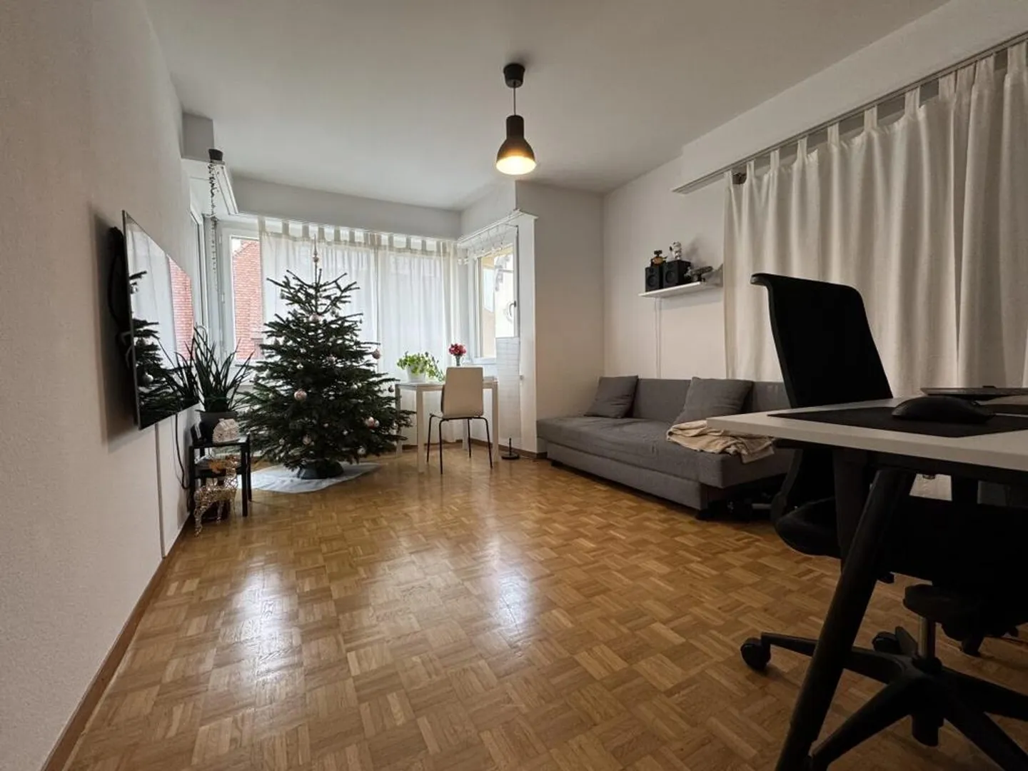 APPARTEMENT ATTRACTIF 2 CHAMBRES AU POINT CHAUD MESSE BASEL! - Photo 3 sur 6