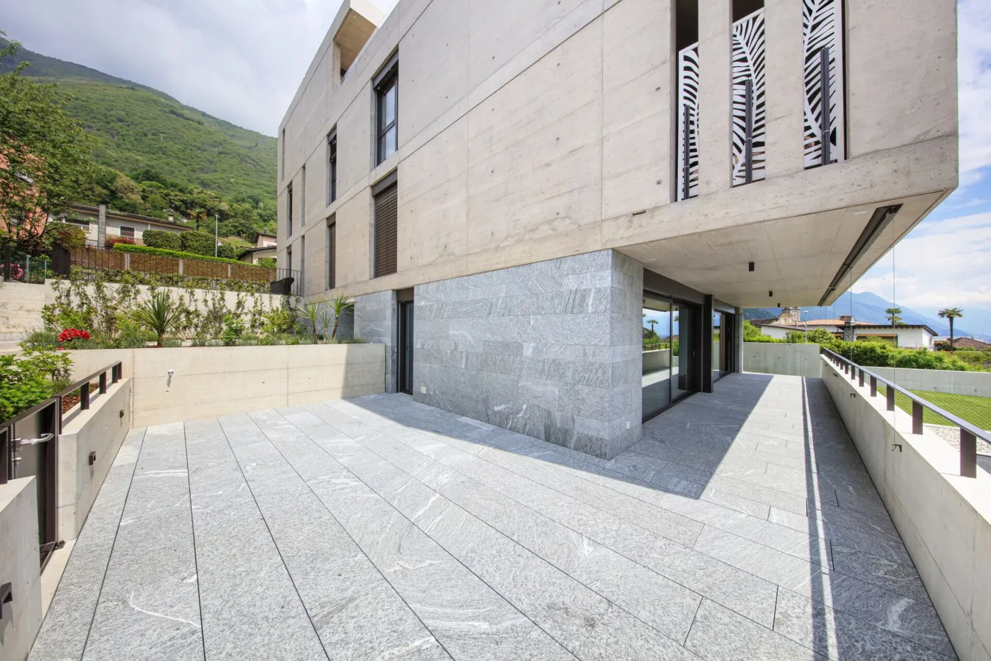 MINUSIO - New and elegant 4.5-room apartment with a large garden - Photo 16 of 22