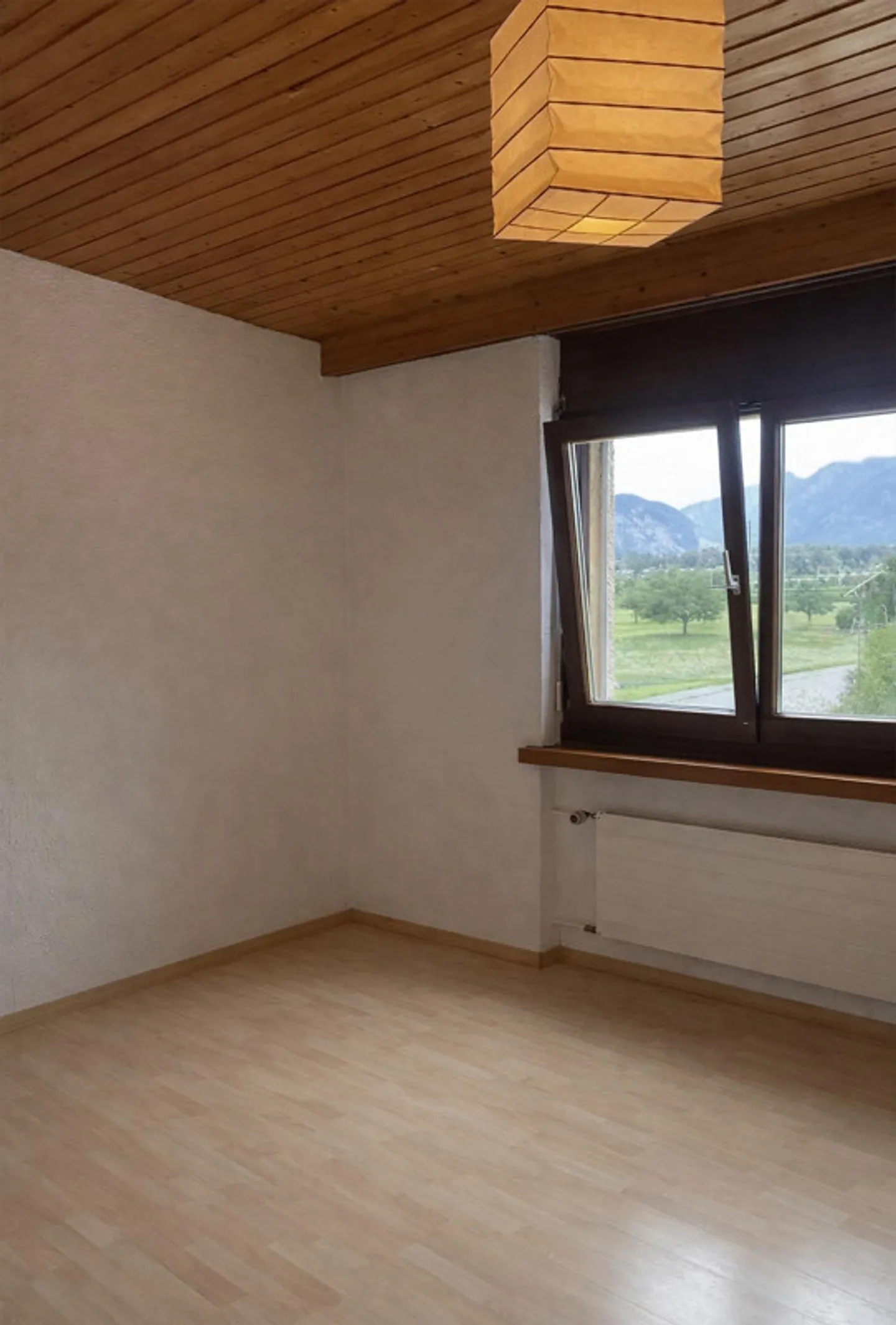 6.5 Room House for Rent - Photo 6 of 16