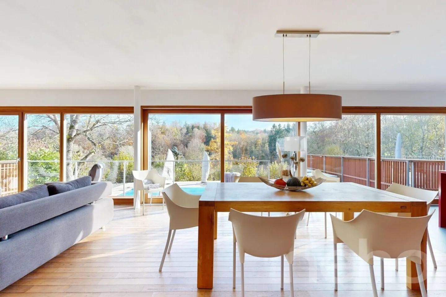 Architekten-Villa mit Pool - Foto 8 von 12
