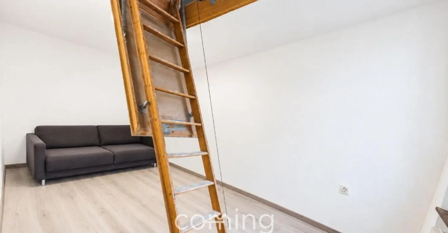Charming half house with three residential units in Saastal. - Photo 4 of 11