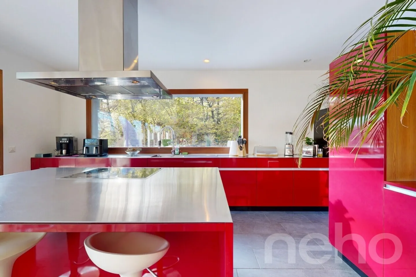 Architekten-Villa mit Pool - Foto 10 von 12
