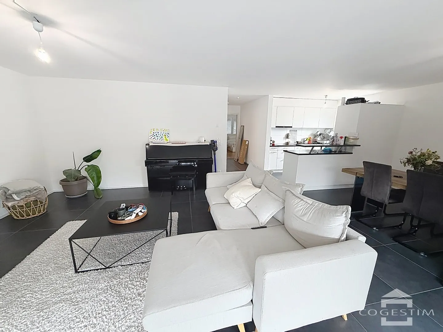 3.5 Room Apartment - Photo 12 of 13