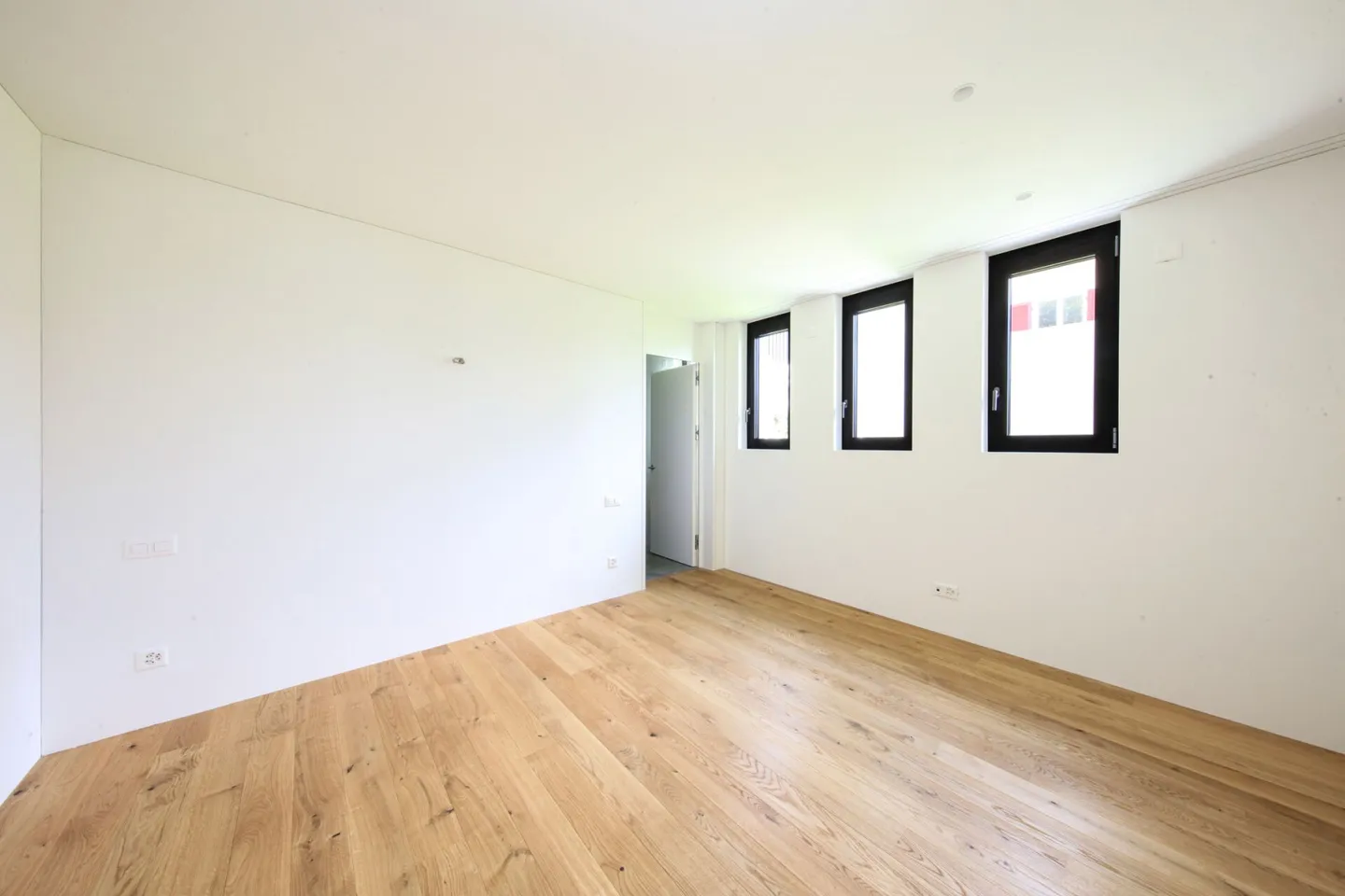 MINUSIO - New and elegant 4.5-room apartment with a large garden - Photo 10 of 22