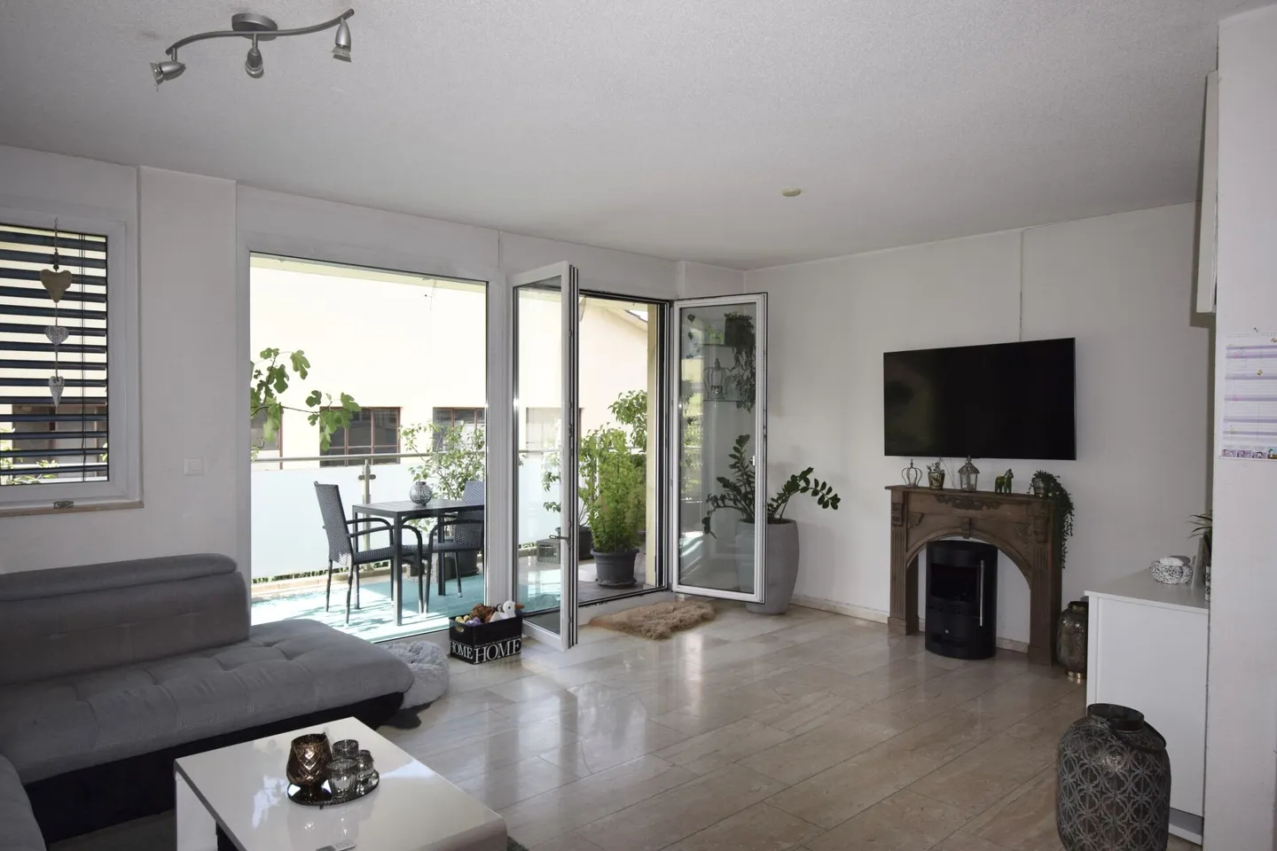 4.5-Zimmer Eigentumswohnung im 1. Obergeschoss mit Balkon! - Foto 4 von 9