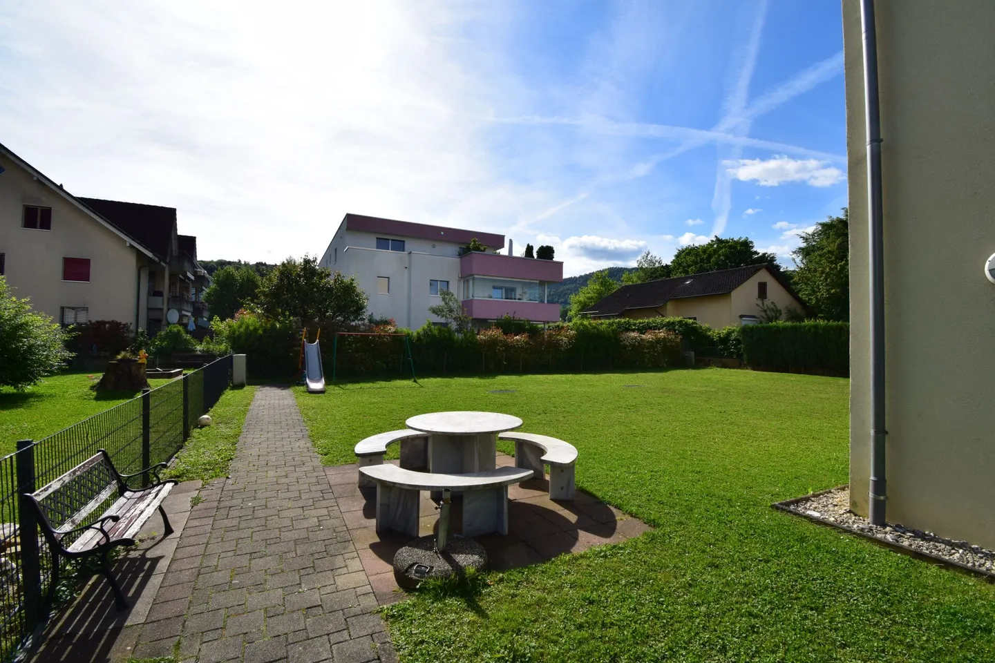 4.5-Zimmer Eigentumswohnung im 1. Obergeschoss mit Balkon! - Foto 9 von 9