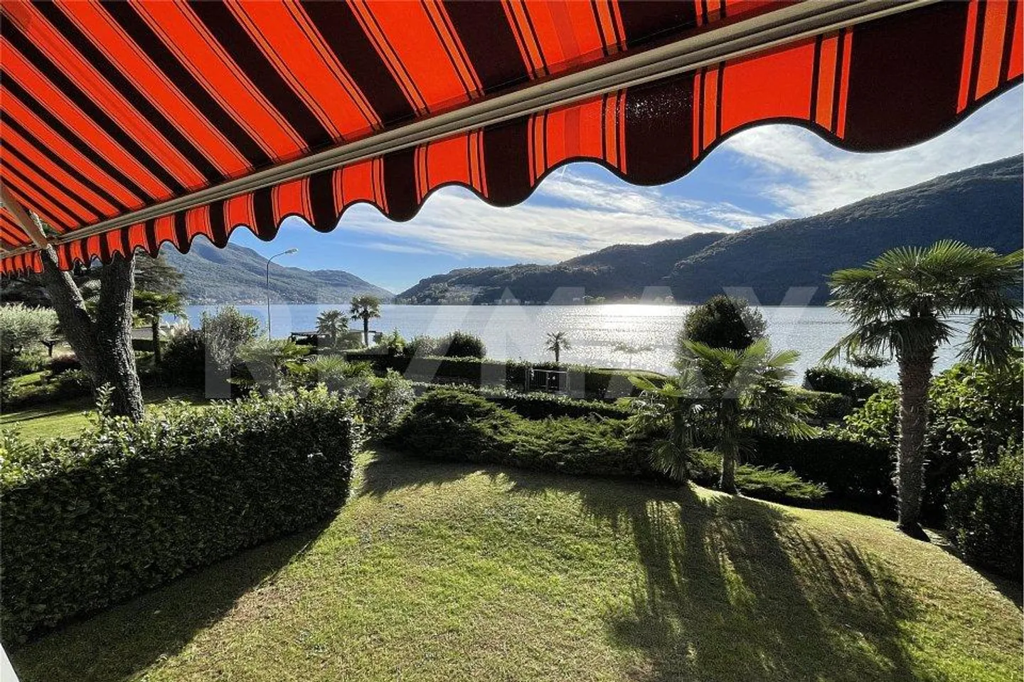 Arbostora - Sensational lakeside pearl in the front row - Photo 1 of 13