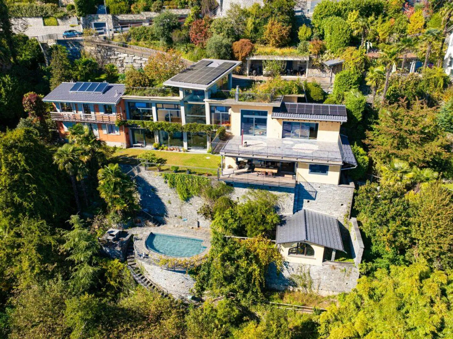 Villa with Stunning Lake View - Photo 1 of 16