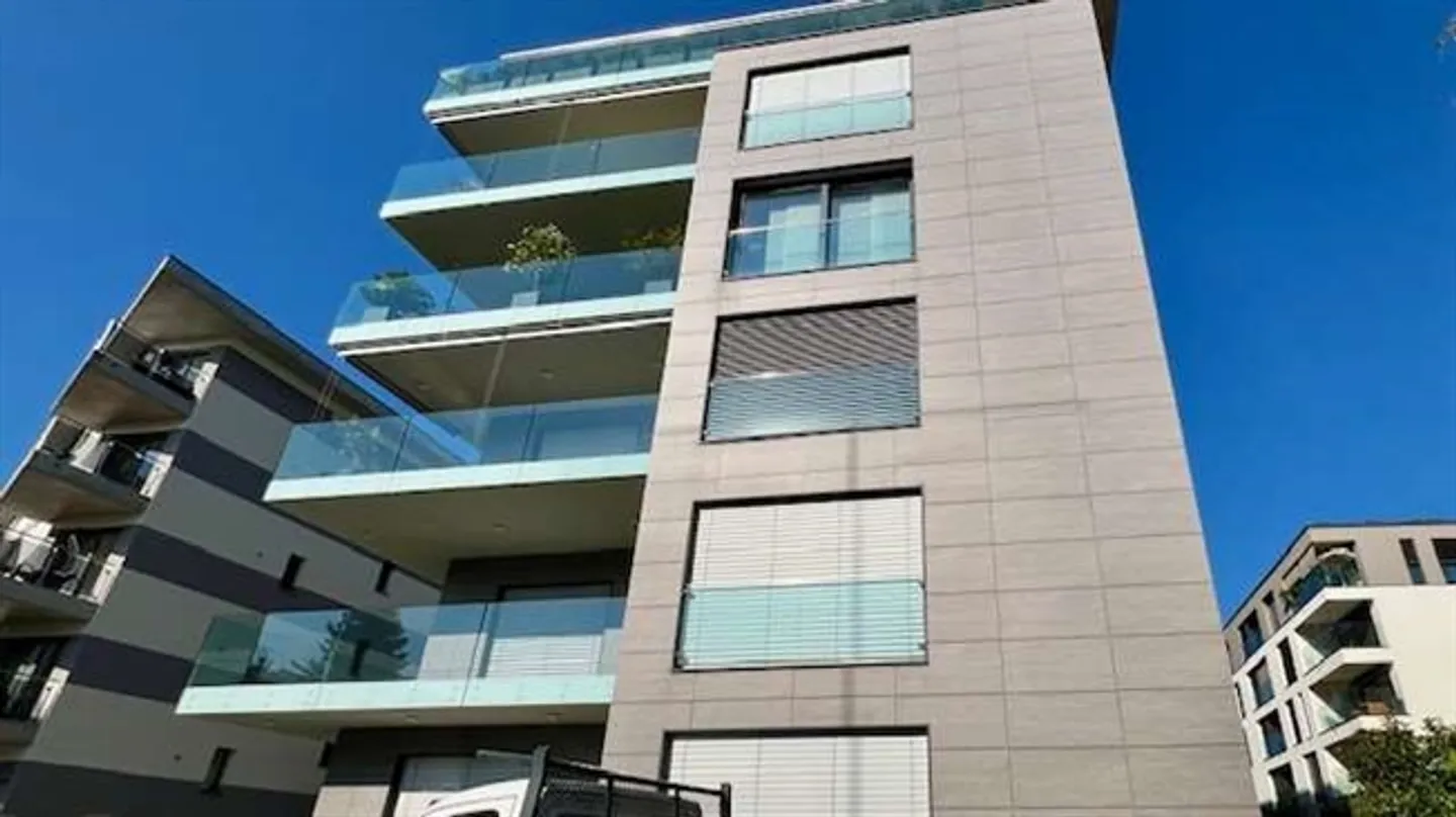 Elegant 4.5-room apartment for rent in Massagno - Photo 12 of 12