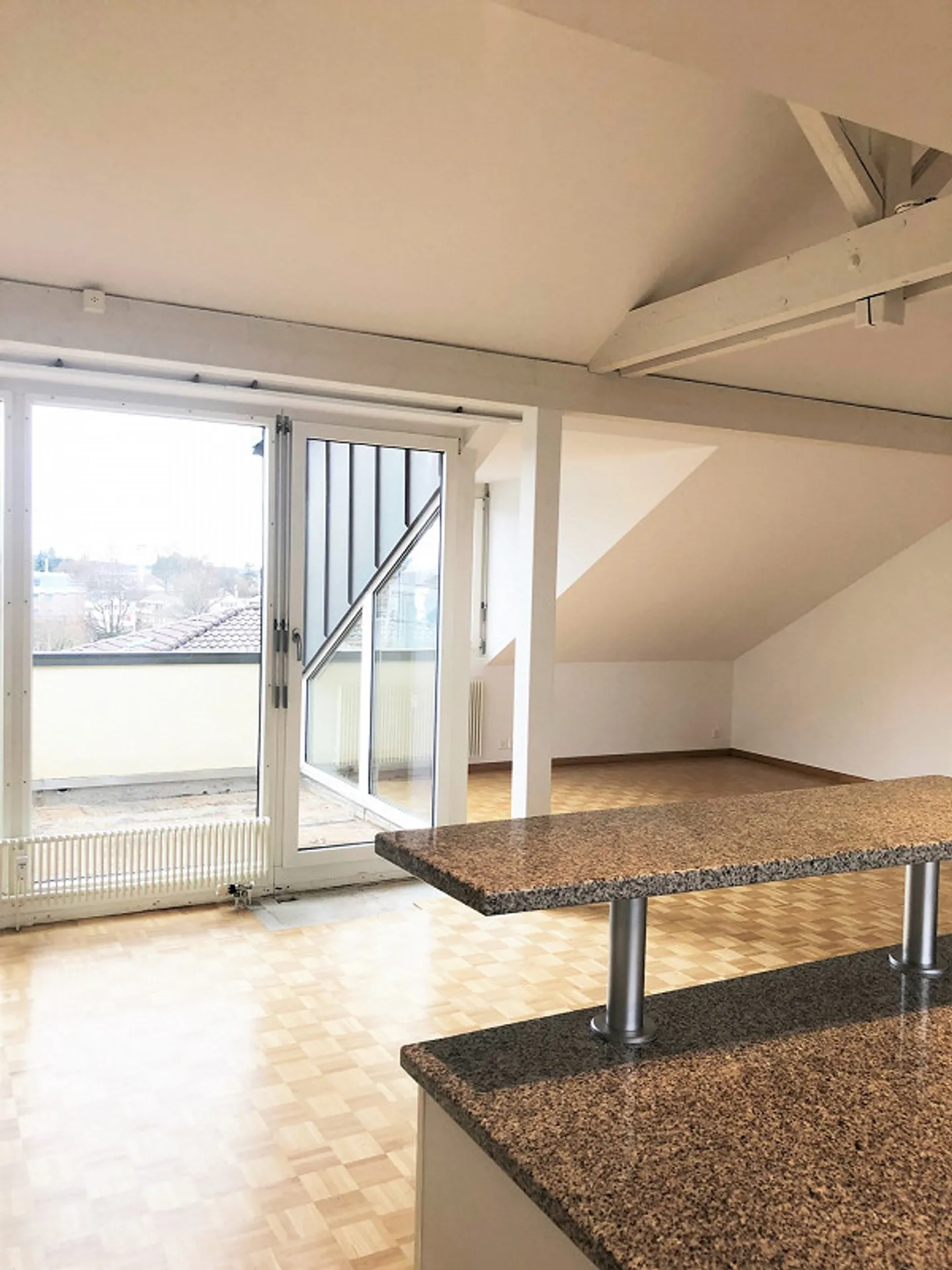 3.5-Zimmerdachwohnung mit schöner Aussicht - Photo 9 sur 24